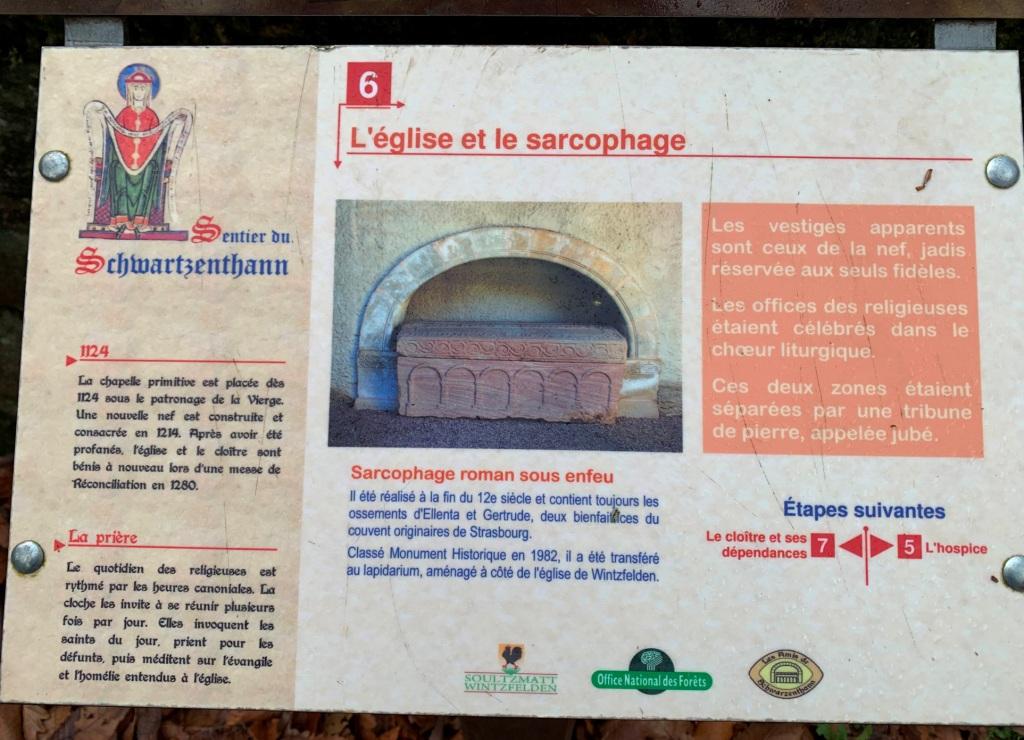 Wintzfelden 16 - léglise et le sarcophage