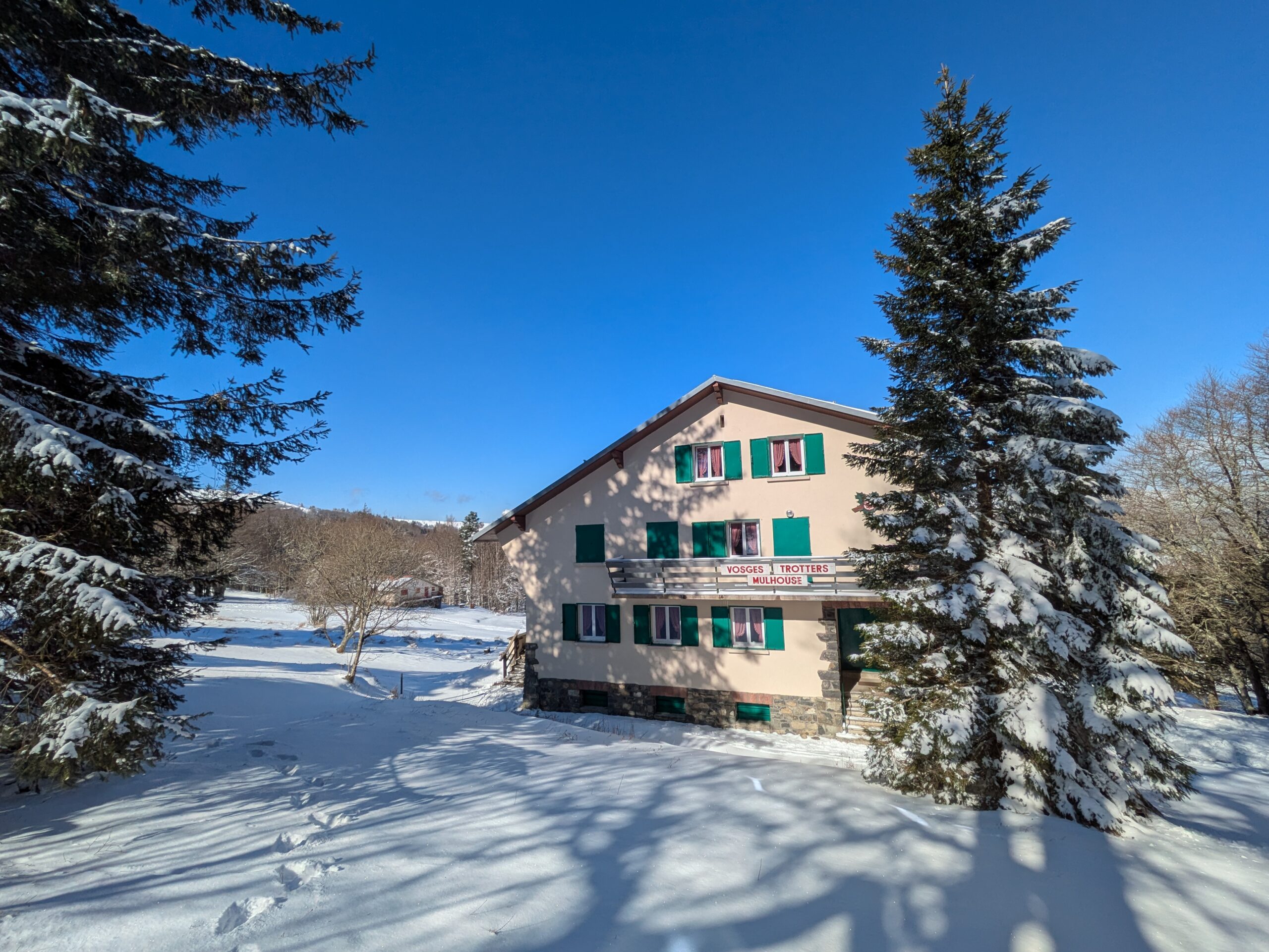 Notre refuge sous la neige